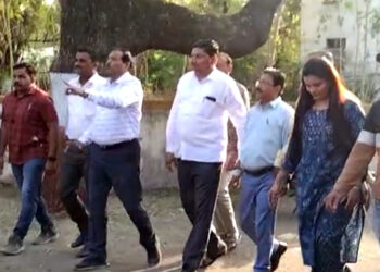 टोल नाक्यांवर लाखोंची हेराफेरी चालते, म्हणून तुमच्याकडून वर्षानुवर्षे टोल वसुली होते-no1maharashtra