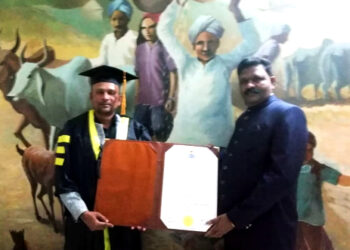 प्रा. घनःश्याम थोरात यांना आंतरराष्ट्रीय विद्यापिठाची डाॅक्टरेट पदवी बहाल