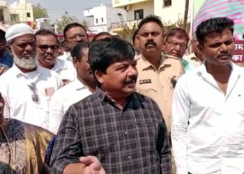 mla farukh shah reaction शिवजयंती मिरवणुकीवरील दगडफेकीच्या घटनेवर काय म्हणाले आमदार फारुख शाह? VIDEO ।no1maharashtra