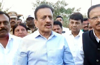 farukh shah on girish mahajan पालकमंत्री गिरीश महाजनांच्या टीकेला आमदारांचे चोख प्रत्युत्तर