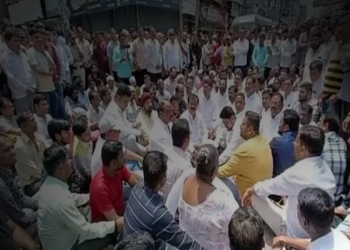 Ahmednagar Crime व्यापाऱ्यावर प्राणघातक हल्ला, अहमदनगरमध्ये कडकडीत बंद