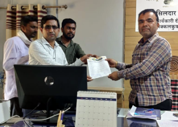 NEET, JEE आदिवासी विद्यार्थ्यांना मोफत प्रशिक्षण द्या