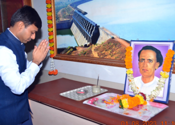 Annabhau Sathe Jayanti लोकशाहीर अण्णाभाऊ साठे स्मारकाचे काम लवकरच!