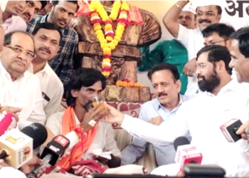 Manoj Jarange-Patil’s hunger strike is over मुख्यमंत्र्यांच्या आश्वासनानंतर मनोज जरांगे-पाटील यांचे उपोषण मागे