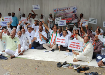 Dhule News काॅंग्रेसचे शेतकरी जन आक्रोश आंदोलन
