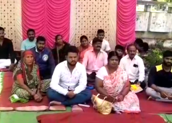 Dhule News धुळे कृषी उत्पन्न बाजार समितीत अनुकंपा तत्त्वावर नोकरी मिळेना!