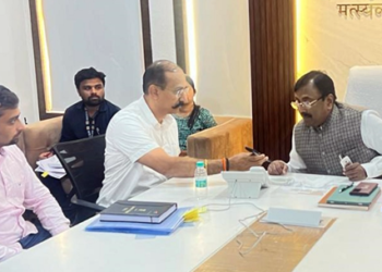 MLA Kunal Patil नरभक्षक बिबट्याच्या बंदोबस्त करा! आमदार कुणाल पाटील वनमंत्र्यांना भेटले