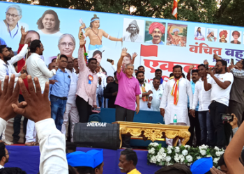 Prakash Ambedkar On PM Narendra Modi प्रधानमंत्र्यांची मानसिकता लोकशाहीला घातक