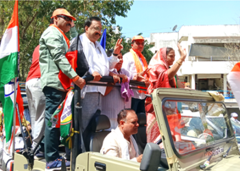 Dhule Loksabha महाविकास आघाडीच्या उमेदवार डॉ. शोभा बच्छाव यांच्या प्रचाराचा झंजावात