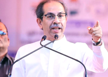 Dhule Loksabha काँग्रेस महाआघाडीच्या उमेदवार शोभा बच्छाव यांच्या प्रचारार्थ धुळ्यात उद्धव ठाकरेंची जाहीर सभा