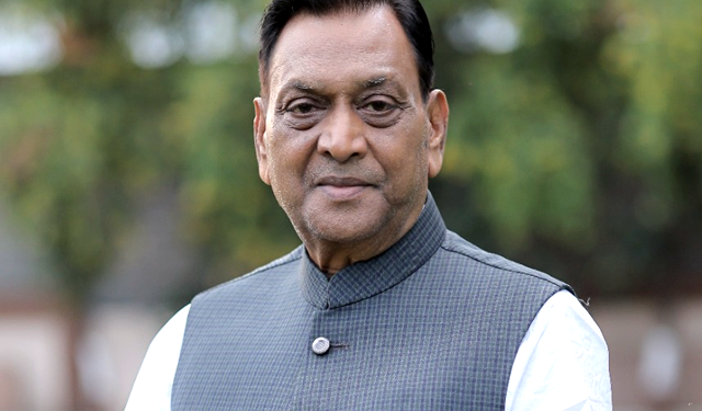Omprakash Agrawal Amrut Mahotsav ओमप्रकाशजी अग्रवाल : एक दिशादर्शक व्यक्तिमत्त्व!